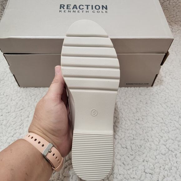 NIB Kenneth Cole Reaction Fern Loafer Ecru  Patent Women's size  5 - Picture 4 of 6